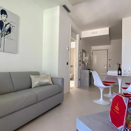 Sea View Embassy * רימיני