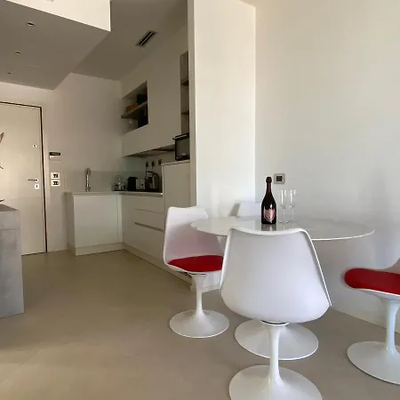 Lejlighed Sea View Embassy *